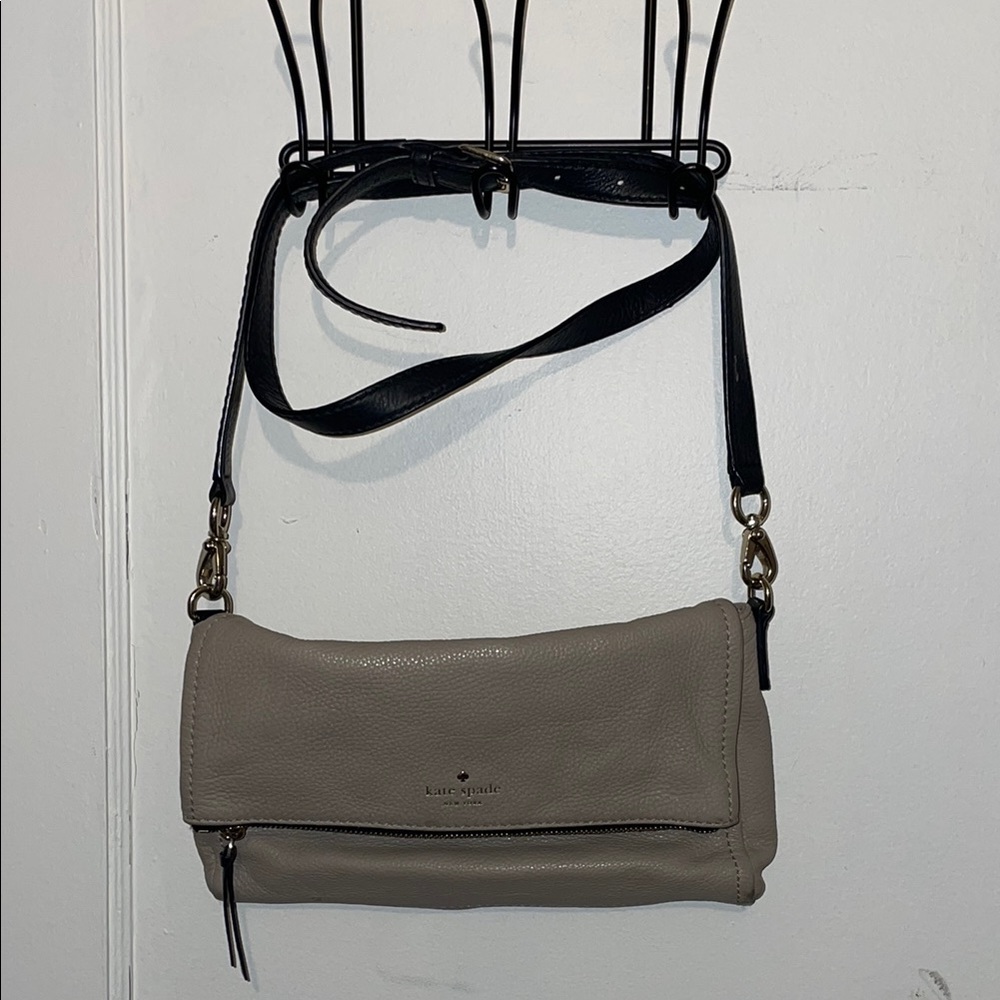 Kate Spade Cobble Hill Marsala Crossbody Clutch Flap zipper closure